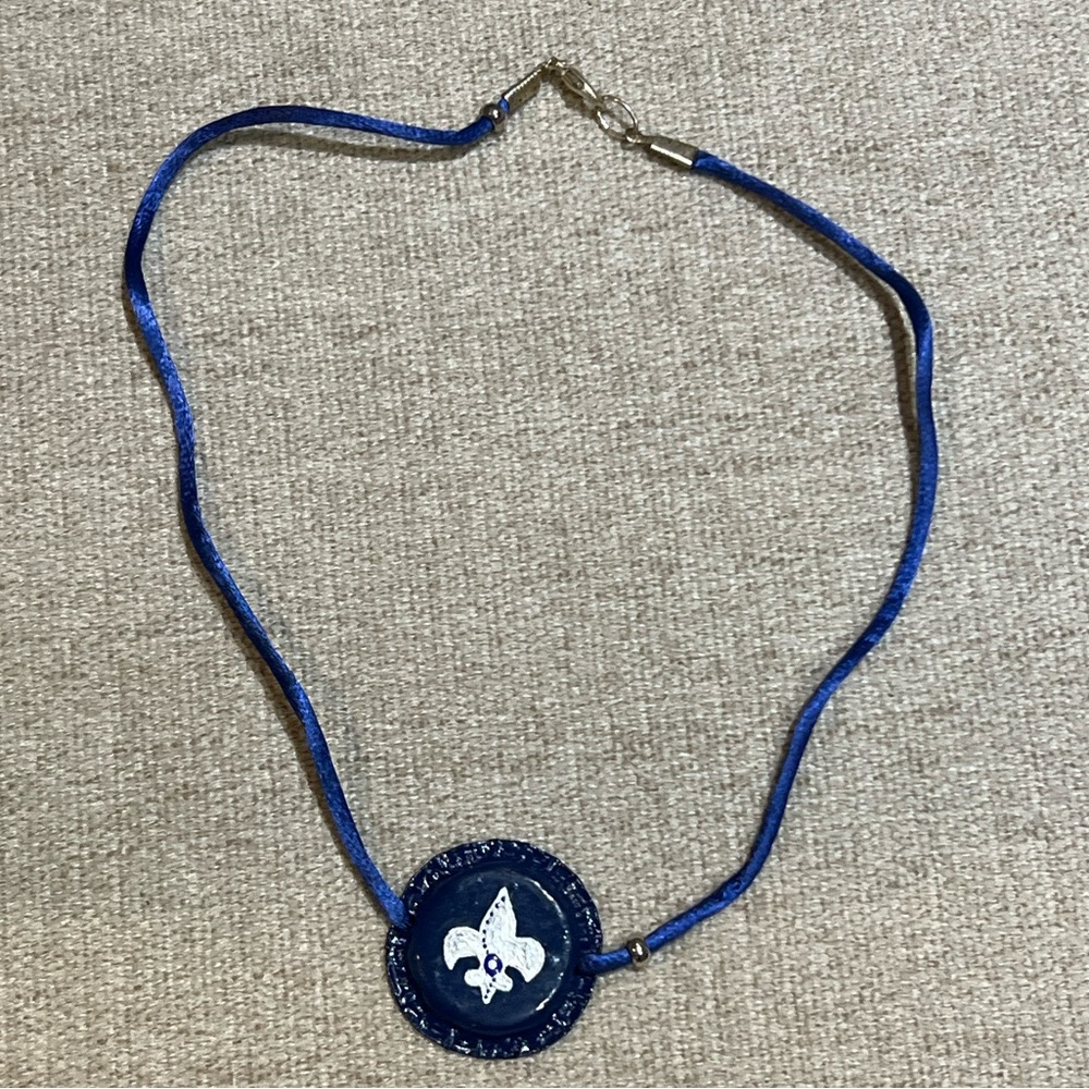 Fleur De Lis Blue Necklace - Picture 3 of 5